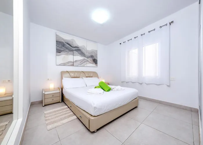 Monarca House - Senator - By Lanzarote *